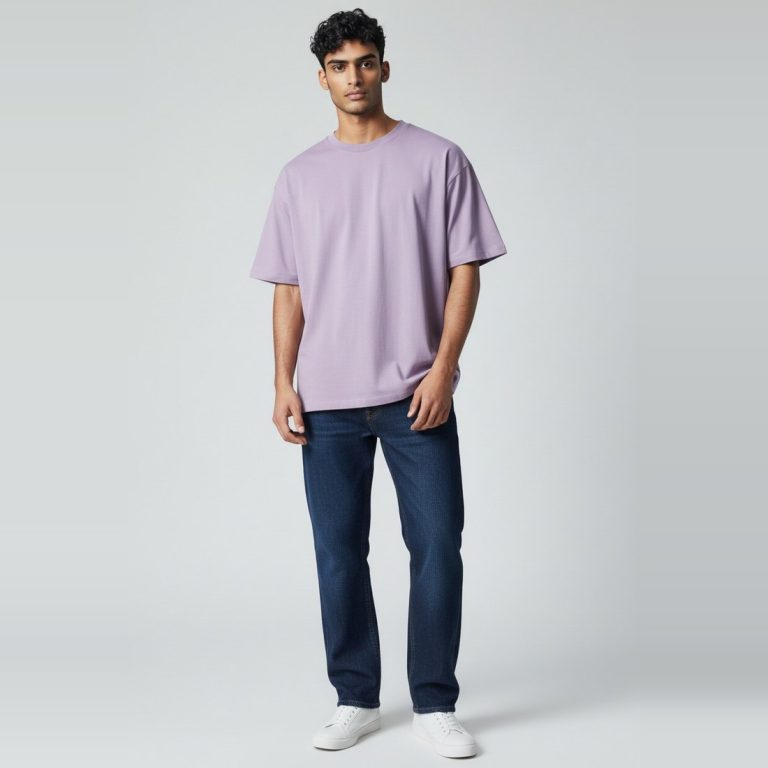 Model wearing dusty lavender plain t-shirt, colour code #B9A7C9 – Bulk Cloth Store